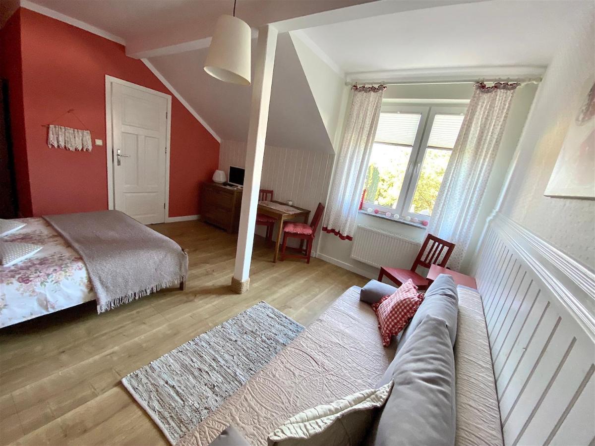 Szary Domek Apartamenty Ustka Exterior foto