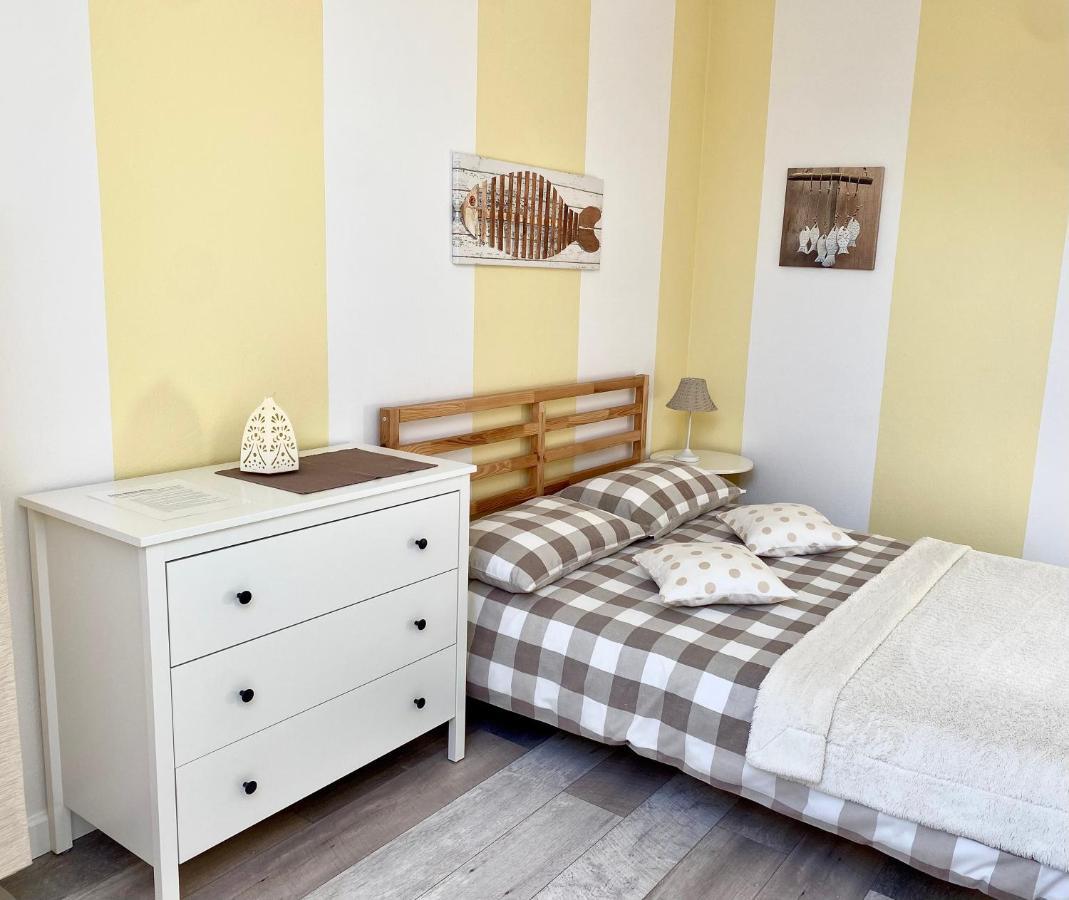 Szary Domek Apartamenty Ustka Exterior foto
